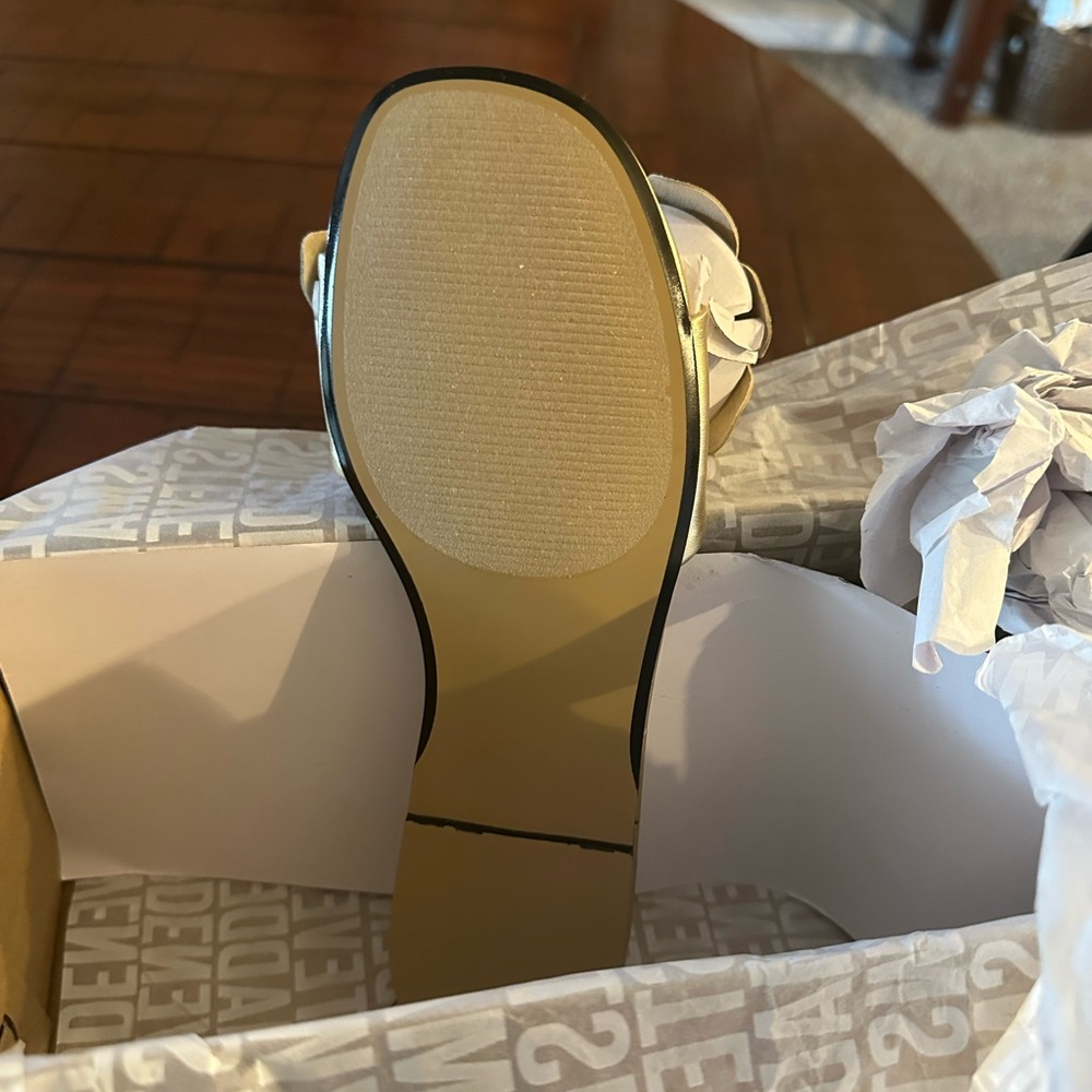 Steve Madden slides Melina Gold Leather size 5